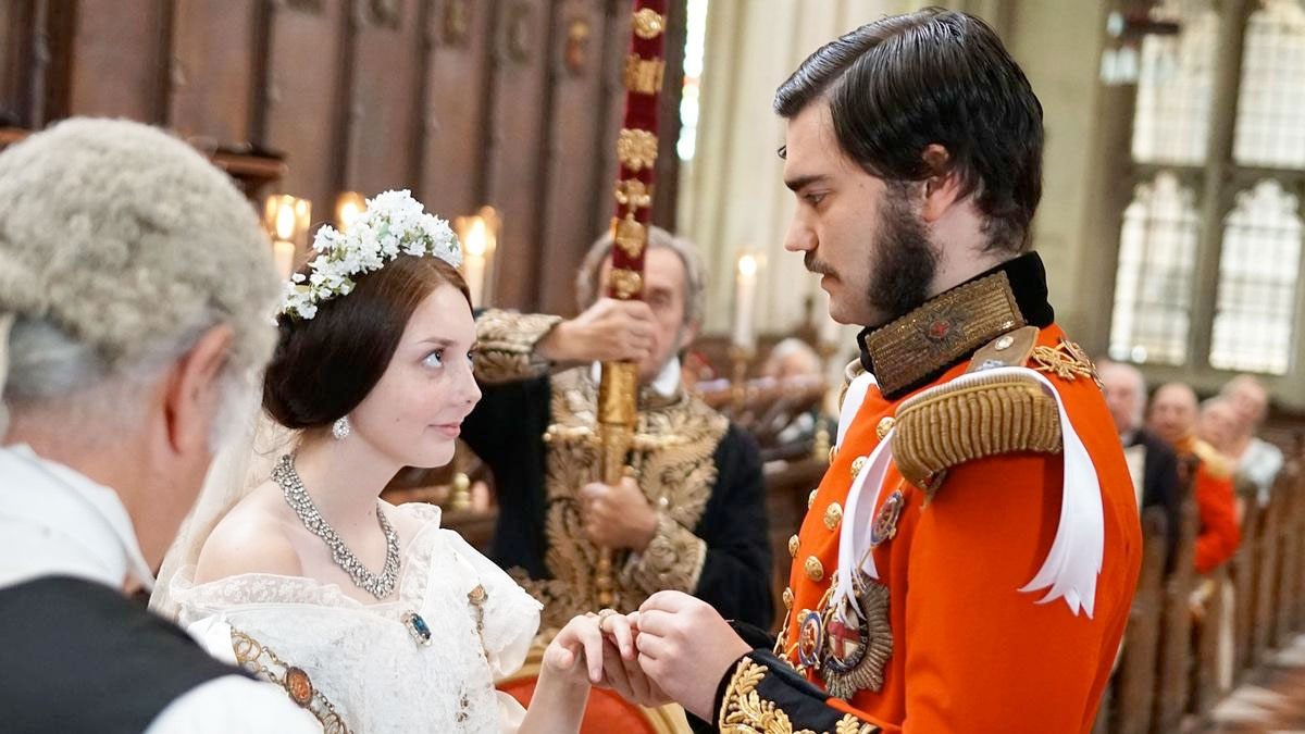 Actors reenact the wedding of Queen Victoria and Prince Albert