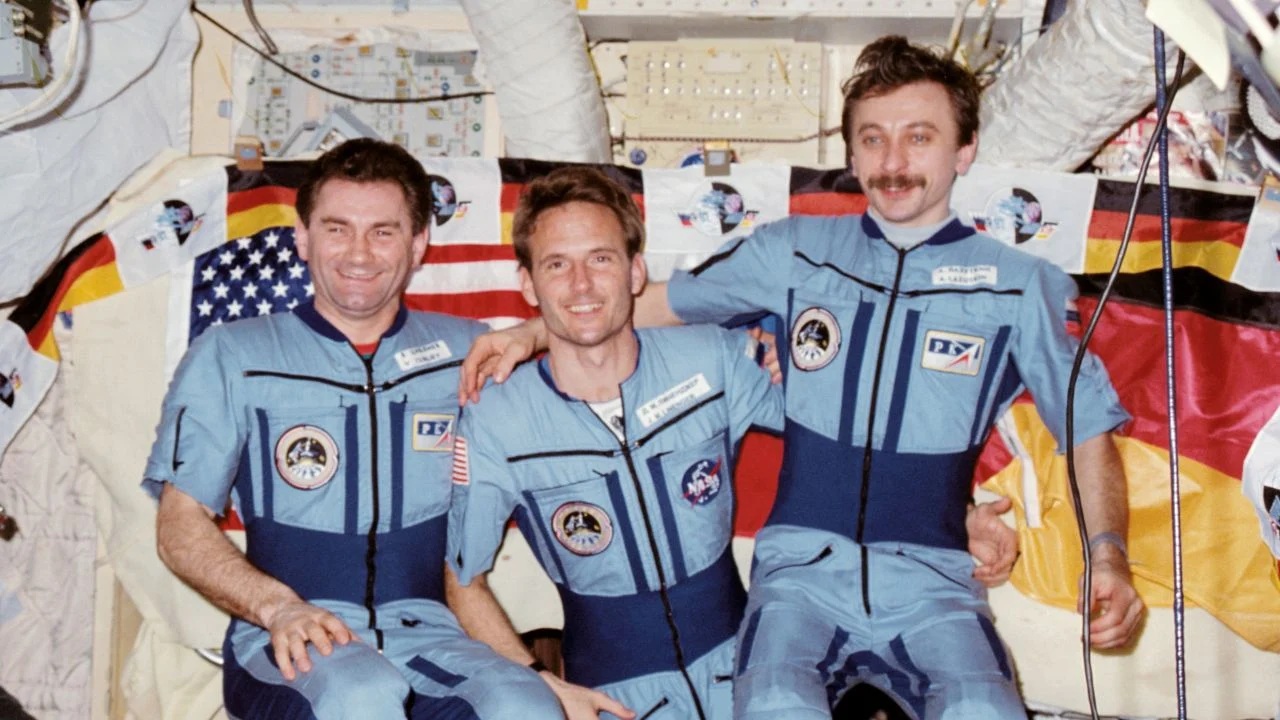 Russian and US astronauts in space in the 80s