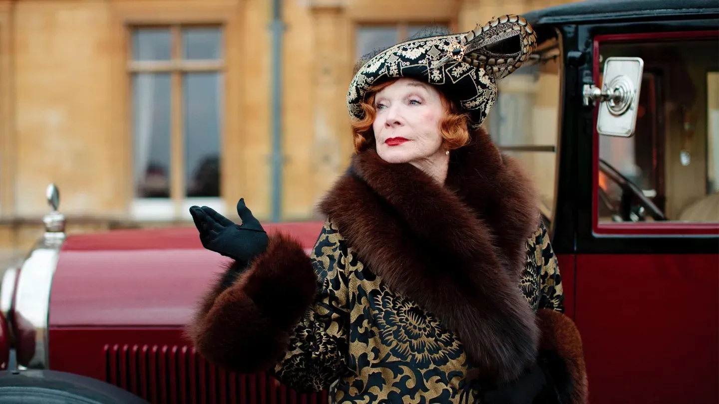 Shirley McLaine as Cora's mother