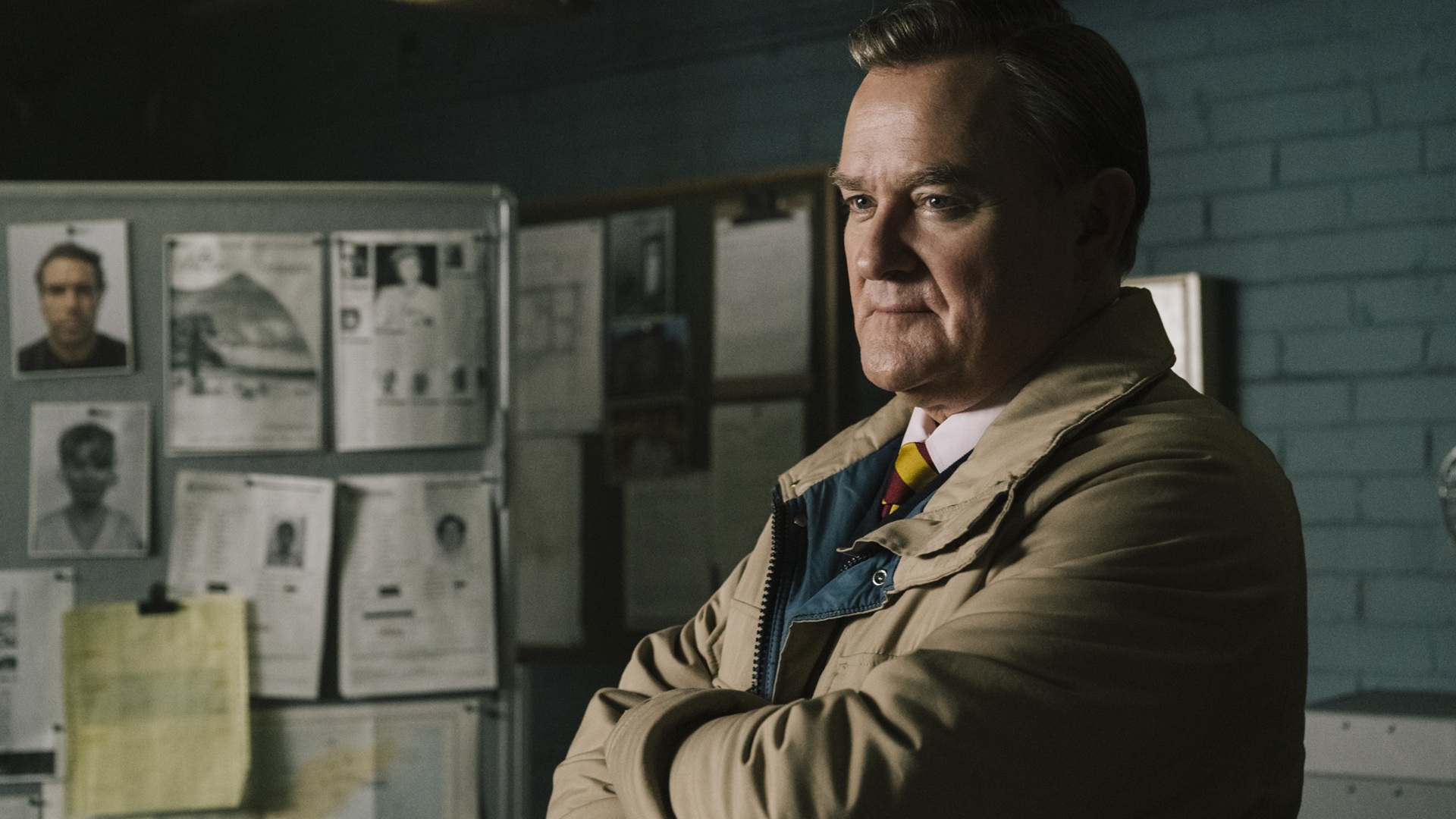 Hugh Bonneville in The Gold